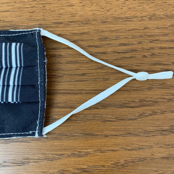 FACE MASK 2 layer Cloth BARCODE Adjust Ear Loop - Picture 5 of 11